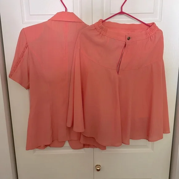 Vintage Cute Peach Two Piece Dress Set - Picture 2 of 3